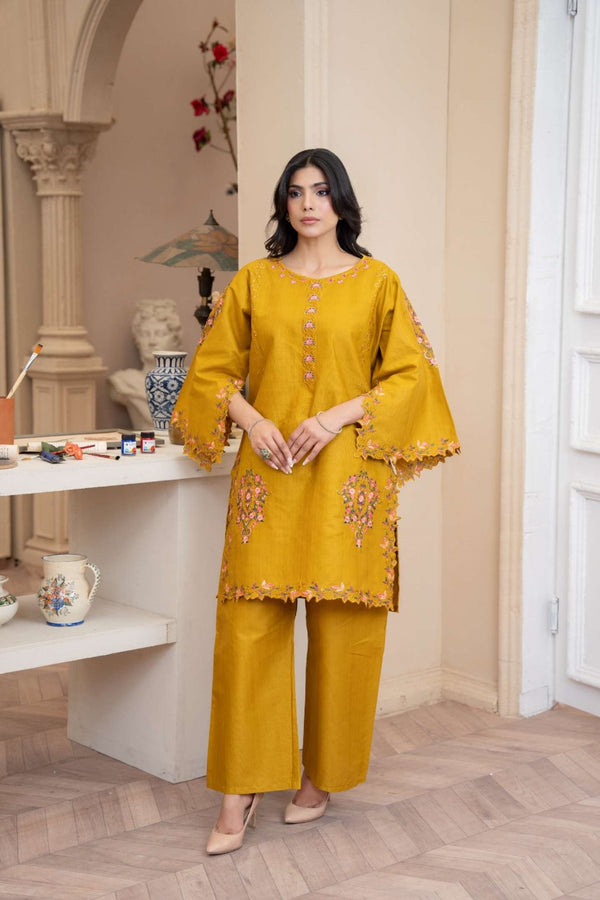 Lareeb – The Essence of Pure
